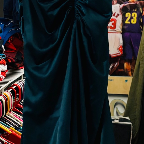 Bridesmaid Dress - Picture 6 of 7